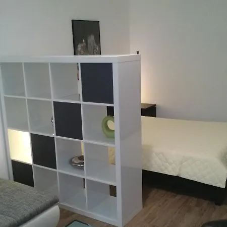 Neni Apartment *